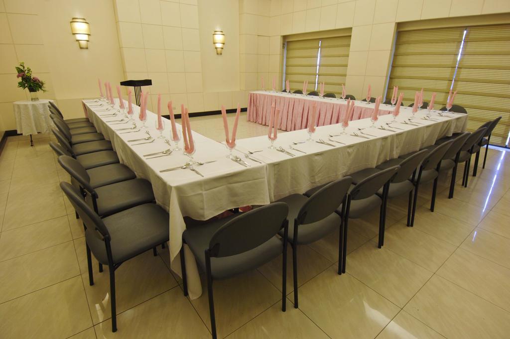 Bacolod Business Inn Kültér fotó