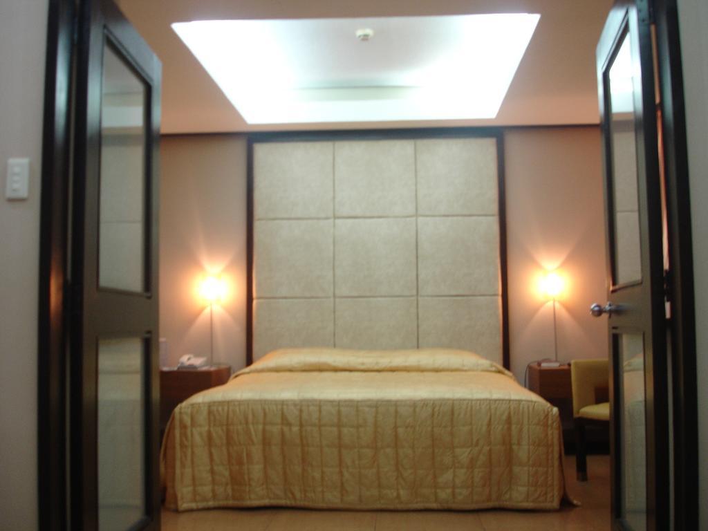 Bacolod Business Inn Kültér fotó