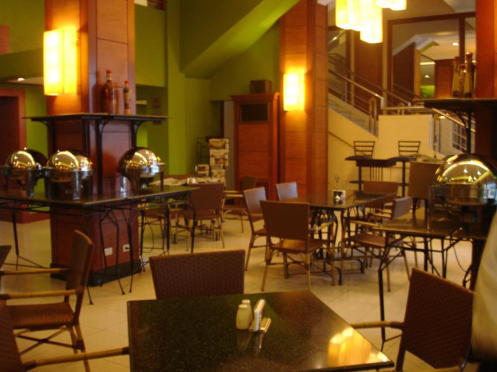 Bacolod Business Inn Kültér fotó