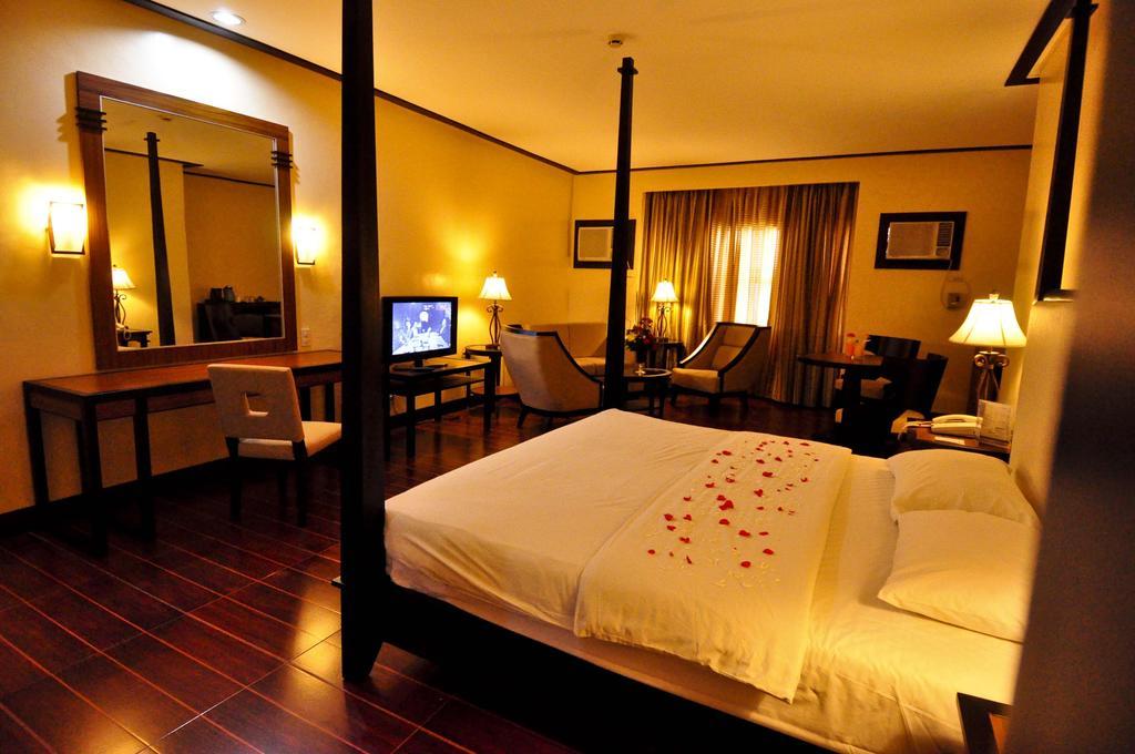 Bacolod Business Inn Kültér fotó